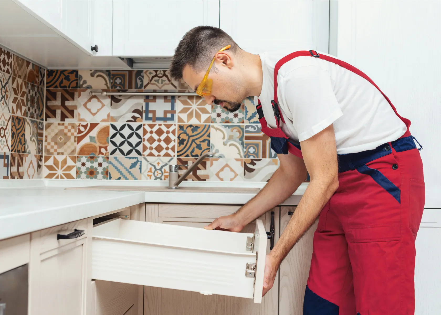 kitch_contractor.jpeg